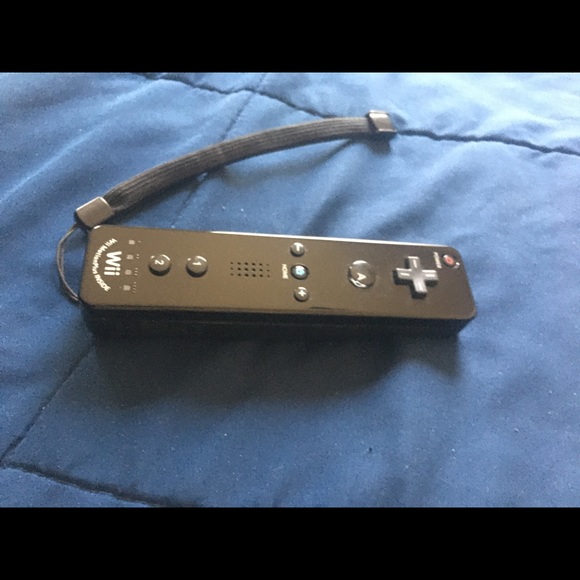 ➡️🎮NINTENDO WII CONSOLE‼️ and all the accessories to start playing. - Picture 7 of 17